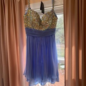 Gorgeous La Femme homecoming/formal gown. Size 0.